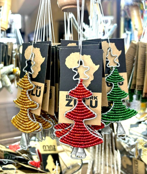 african beaded christmas tree 2 zulu beadwork