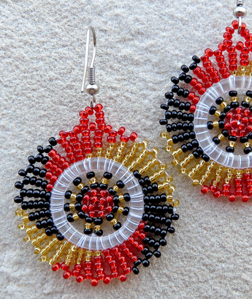african-beaded-earrings-circle-small-red-gold-black-1