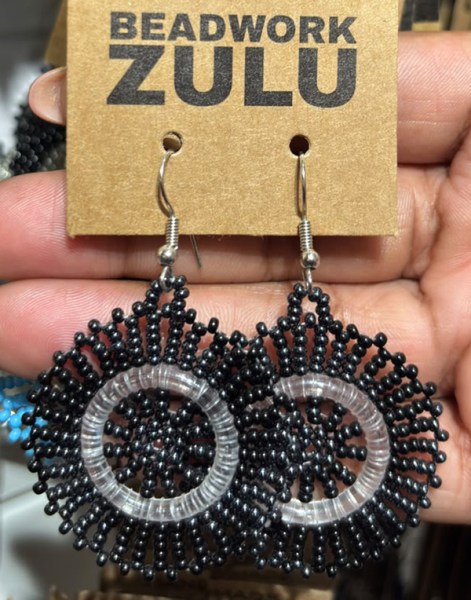 beaded-earring-small-circle-black-metallic