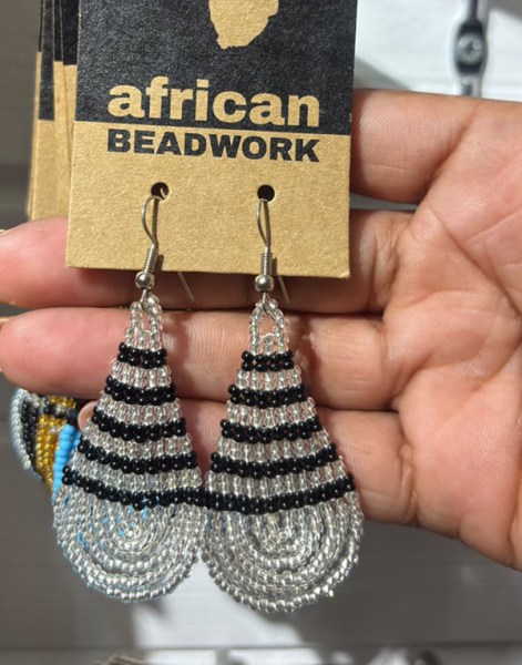 Small Beaded Ear Rings Teardrop Silver Black