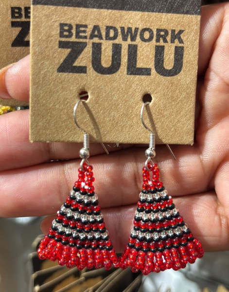african beaded earrings zulu triangle red silver black6
