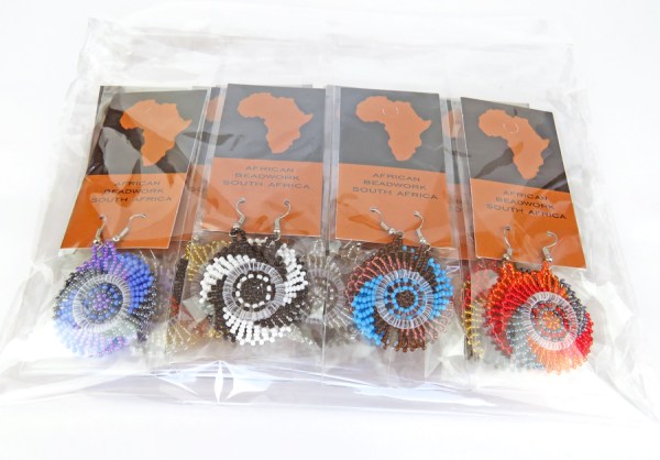 beaded earrings packaging circle 26