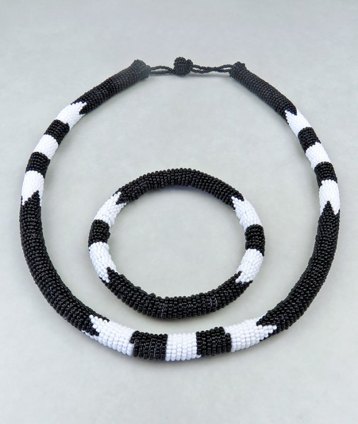 beaded necklace bangle set black white6
