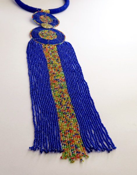 dark blue sizani necklace1